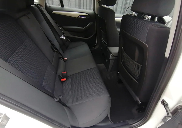 BMW X1 cena 53500 przebieg: 205000, rok produkcji 2012 z Gniewkowo małe 326